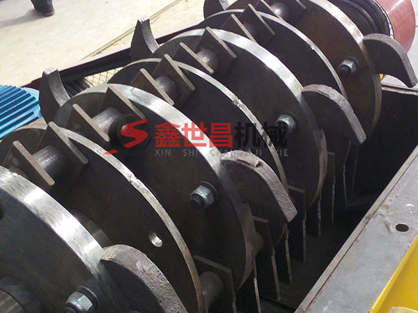 輪胎粉碎機結構